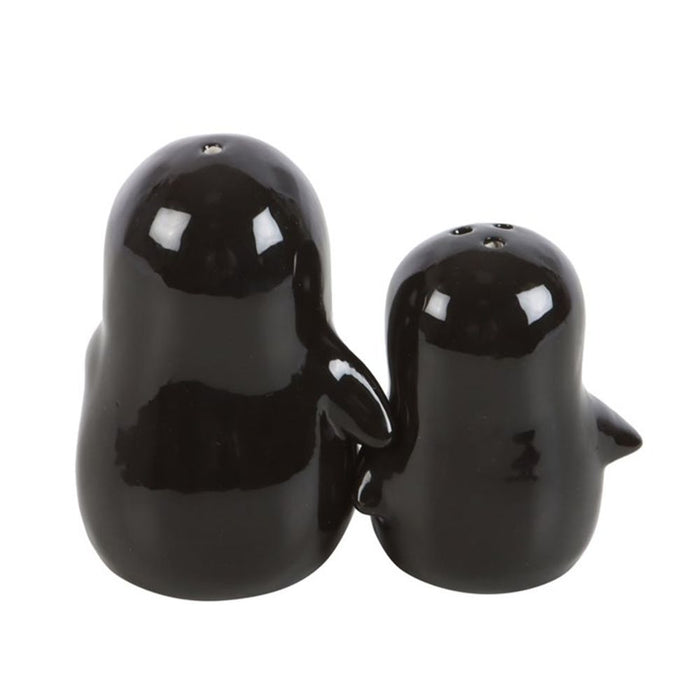 Hugging Penguins Salt and Pepper Shakers - The Gift Cabin UK